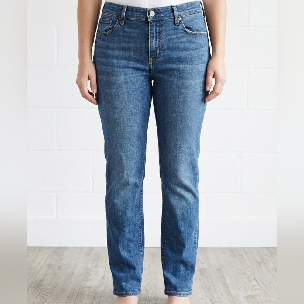 Levi's Demi Curve Classic Rise Straight Leg Jeans - Size 14